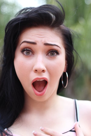 18 year old girl Amber nudes the cum from her bf's cock after they screw